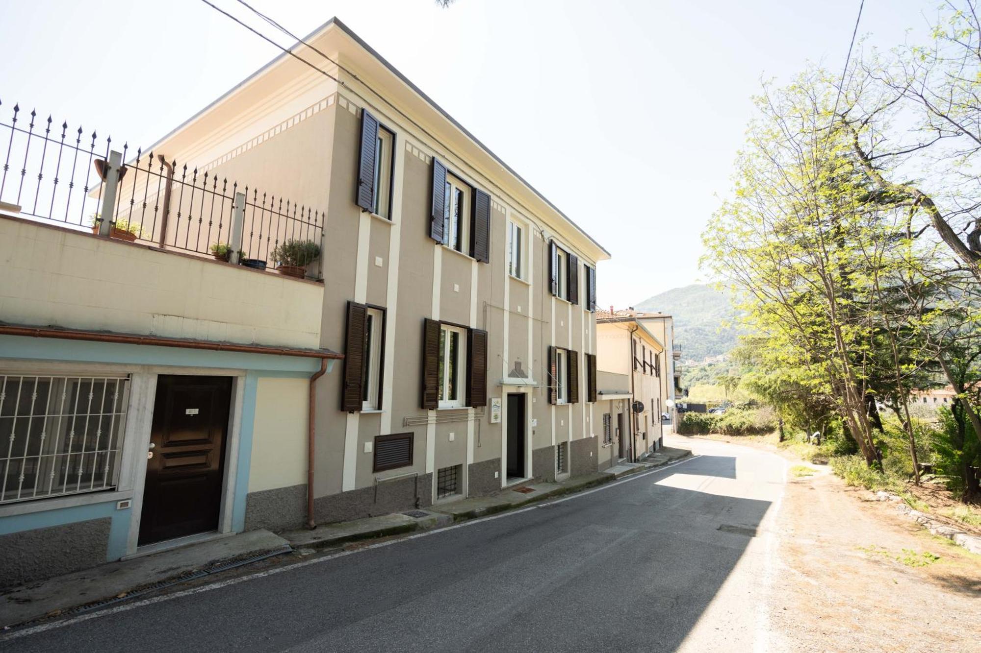 Le Camere Sui Colli 2 Специя Экстерьер фото